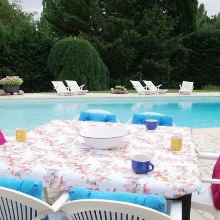 Cosy House With Private Pool Near Valence