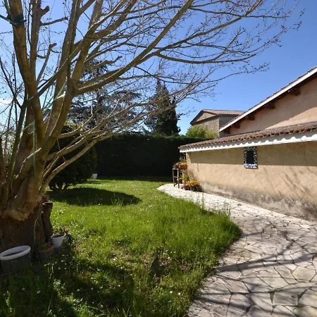 Cosy House With Private Pool Near Valence